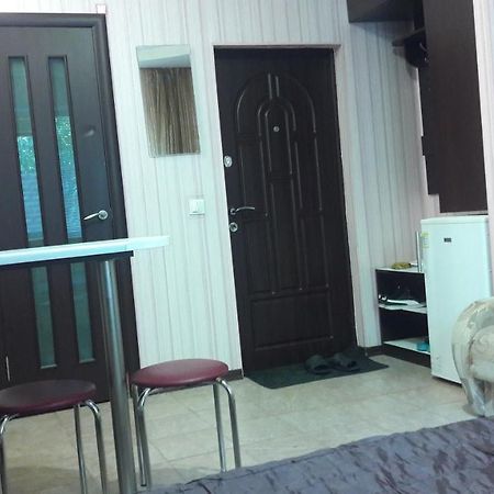 Apartment Derzhavinskaya Харков Екстериор снимка
